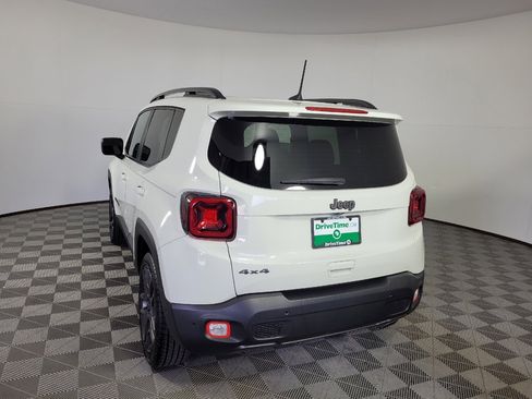 Used 2021 Jeep Renegade Latitude w/ Luxury Group II AWD/4WD image 5