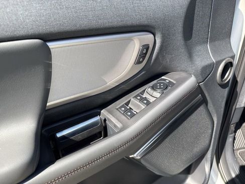 New 2025 Ford Expedition Active image 22