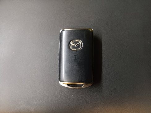 Used 2021 MAZDA MAZDA3 s image 32