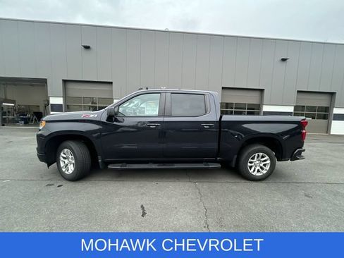 Used 2023 Chevrolet Silverado 1500 RST AWD/4WD image 10