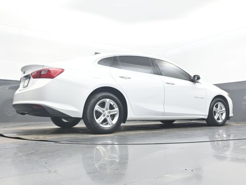 Used 2021 Chevrolet Malibu LS image 29