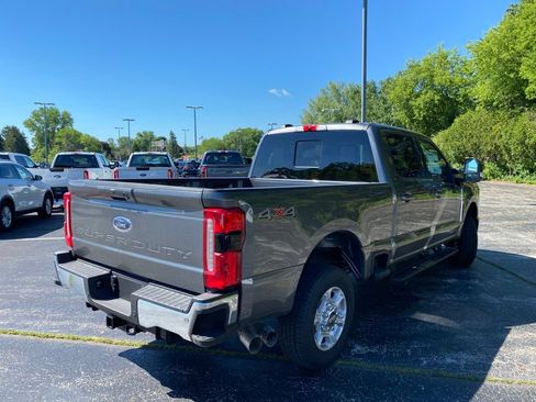 New 2026 Ford F250 XLT w/ XLT Premium Package AWD/4WD image 7