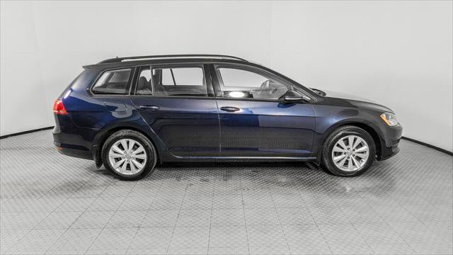 Used 2017 Volkswagen Golf S AWD/4WD image 9