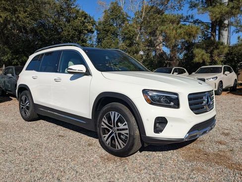 New 2026 Mercedes-Benz GLB 250 image 2