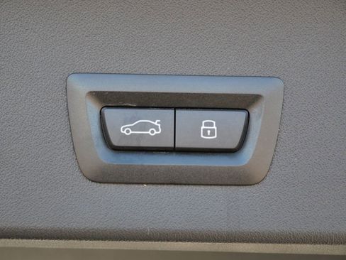 Used 2025 BMW X3 xDrive30i w/ M Sport Package image 21