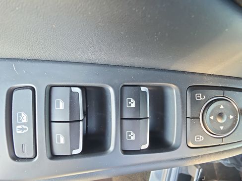 Used 2022 Hyundai Santa Fe Limited AWD/4WD image 28