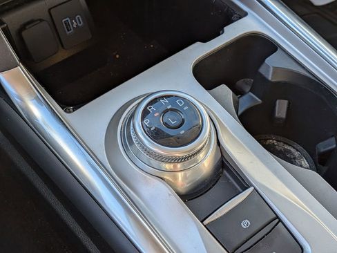 Used 2022 Ford Explorer Limited w/ Limited Technology Package image 25