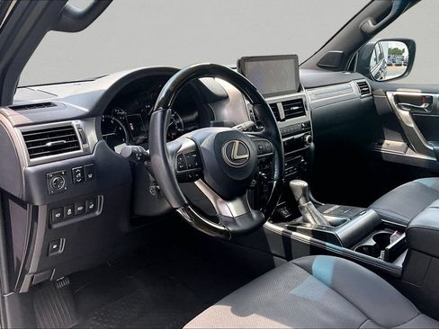 Used 2023 Lexus GX 460 Premium AWD/4WD image 17