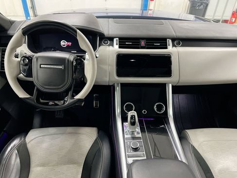 Used 2020 Land Rover Range Rover Sport SVR AWD/4WD image 10