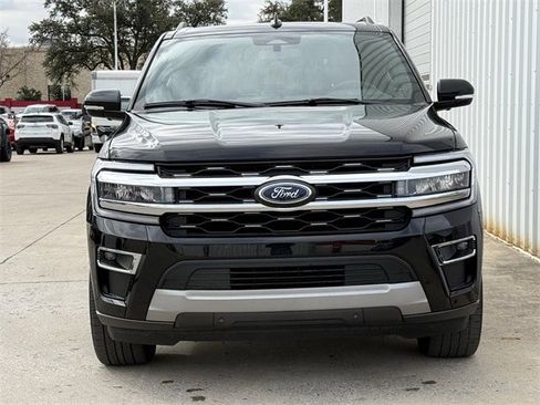 Used 2024 Ford Expedition Limited image 7