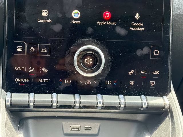 Used 2026 GMC Terrain Elevation w/ Elevation Premium Package FWD image 18
