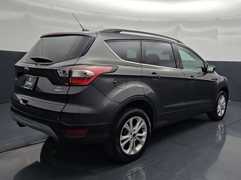Used 2017 Ford Escape SE w/ SE Leather Comfort Package AWD/4WD image 7