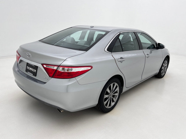 Used 2015 Toyota Camry XLE w/ Moonroof Package FWD image 7