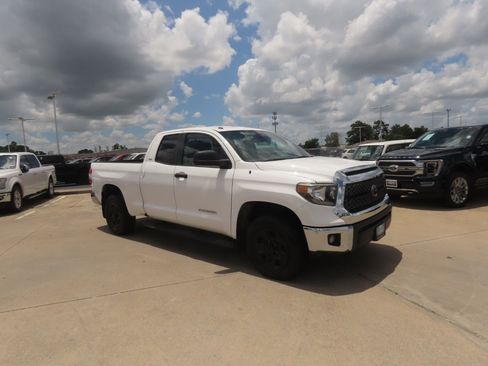 Used 2019 Toyota Tundra SR5 w/ SR5 Upgrade Package RWD image 7