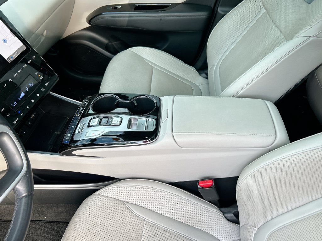 Used 2024 Hyundai Tucson Limited FWD image 30
