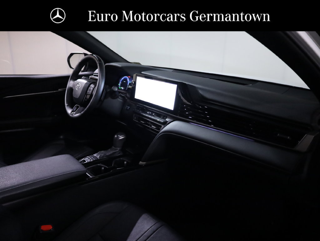 Used 2025 Toyota Camry XSE FWD image 54