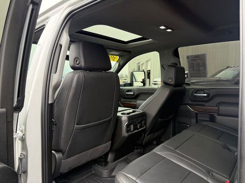 Used 2021 GMC Sierra 2500 SLT w/ SLT Premium Package image 12