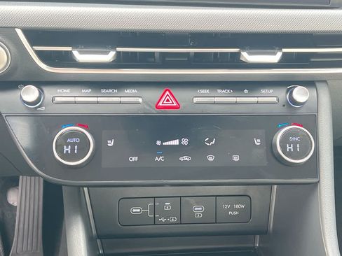 Used 2025 Hyundai Sonata SEL FWD image 19