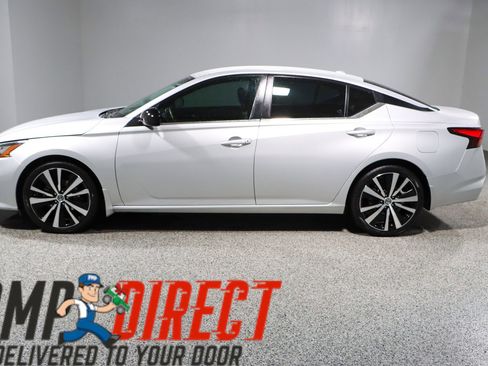Used 2021 Nissan Altima 2.5 SR FWD image 10