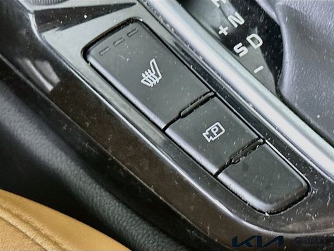 Certified 2024 Kia Seltos EX FWD image 20