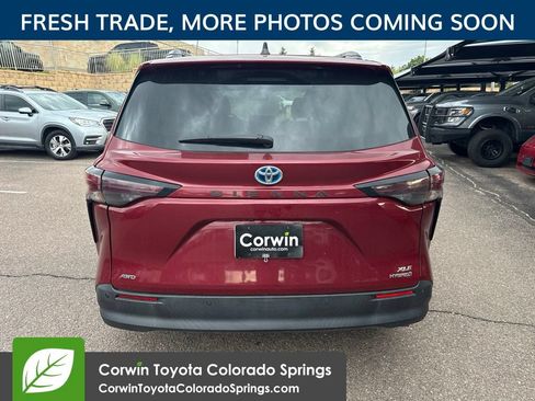 Used 2023 Toyota Sienna XLE w/ XLE Plus Package AWD/4WD image 7