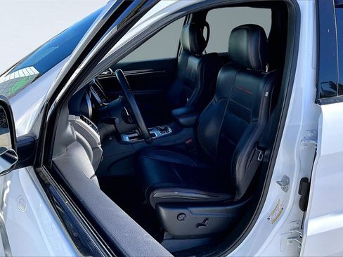 Used 2018 Jeep Grand Cherokee Trailhawk w/ Trailhawk Luxury Group image 26