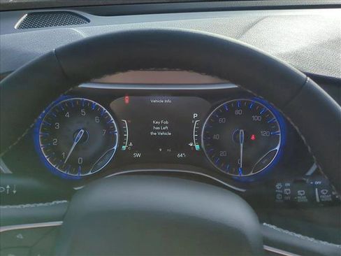 New 2026 Chrysler Pacifica Select AWD/4WD image 11
