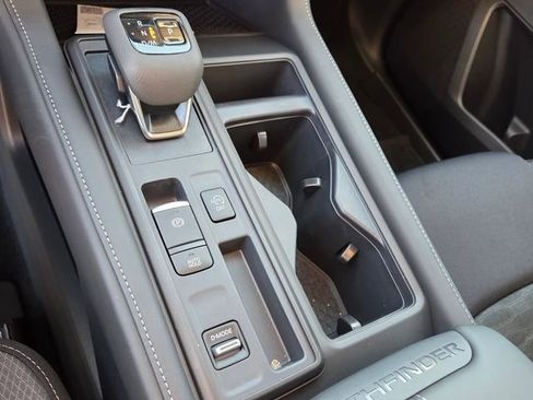 New 2026 Nissan Pathfinder S image 22