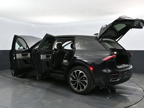 Used 2024 Lincoln Nautilus Reserve AWD/4WD image 51