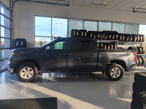 Used 2021 Chevrolet Silverado 1500 LT w/ Bed Protection Package image 27