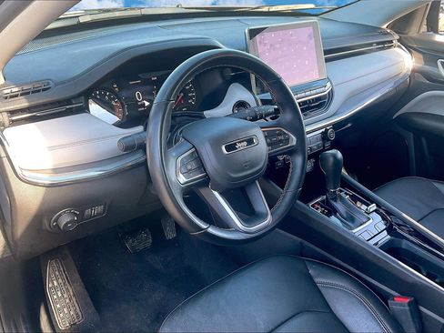 Used 2022 Jeep Compass Limited image 13