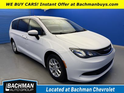 Used 2017 Chrysler Pacifica Touring