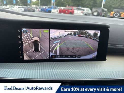 New 2025 Nissan Murano SL image 14