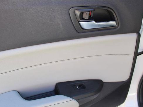 Used 2020 Acura ILX image 25