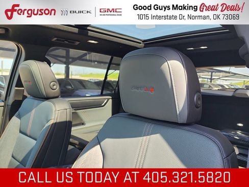 New 2026 GMC Acadia AT4 w/ Luxury Package AWD/4WD image 17