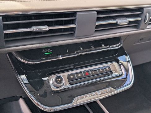 Used 2024 Lincoln Corsair Reserve image 19