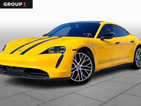 Used 2022 Porsche Taycan image 1