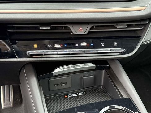 New 2026 Buick Envision Sport Touring AWD/4WD image 17