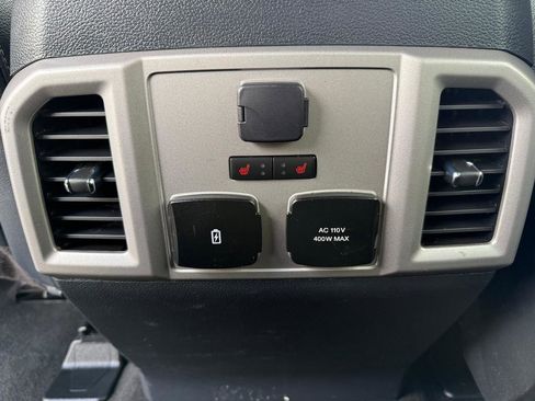 Used 2022 Ford F250 Lariat w/ Chrome Package AWD/4WD image 12