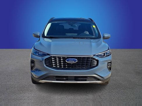 Used 2024 Ford Escape Platinum image 2