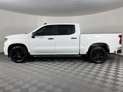 Used 2023 Chevrolet Silverado 1500 Custom RWD image 7