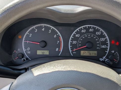 Used 2010 Toyota Corolla LE FWD image 11