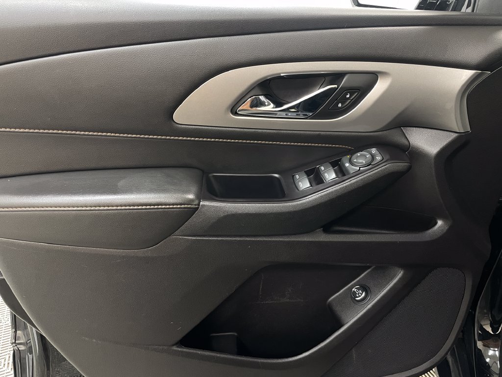 Used 2019 Chevrolet Traverse LT AWD/4WD image 23
