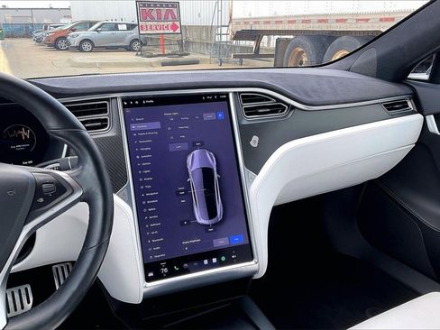 Used 2017 Tesla Model S P100D image 6