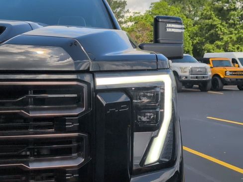 New 2026 GMC Sierra 2500 AT4X AWD/4WD image 12