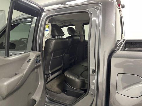 Used 2021 Nissan Frontier PRO-4X w/ Pro-4x Utility Package AWD/4WD image 10