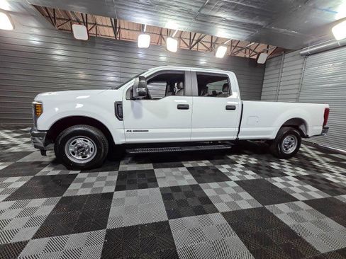 Used 2019 Ford F250 XL w/ Power Equipment Group image 8
