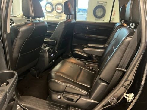 Used 2017 Honda Pilot Elite image 33