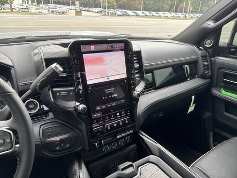 New 2026 RAM 2500 Limited AWD/4WD image 24