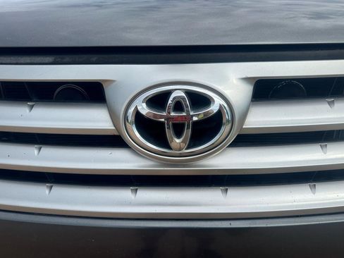 Used 2012 Toyota Highlander FWD w/ Tow Pkg image 13